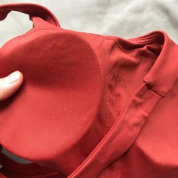 New Crossback Sports Bra - Small - Picture 4 of 4